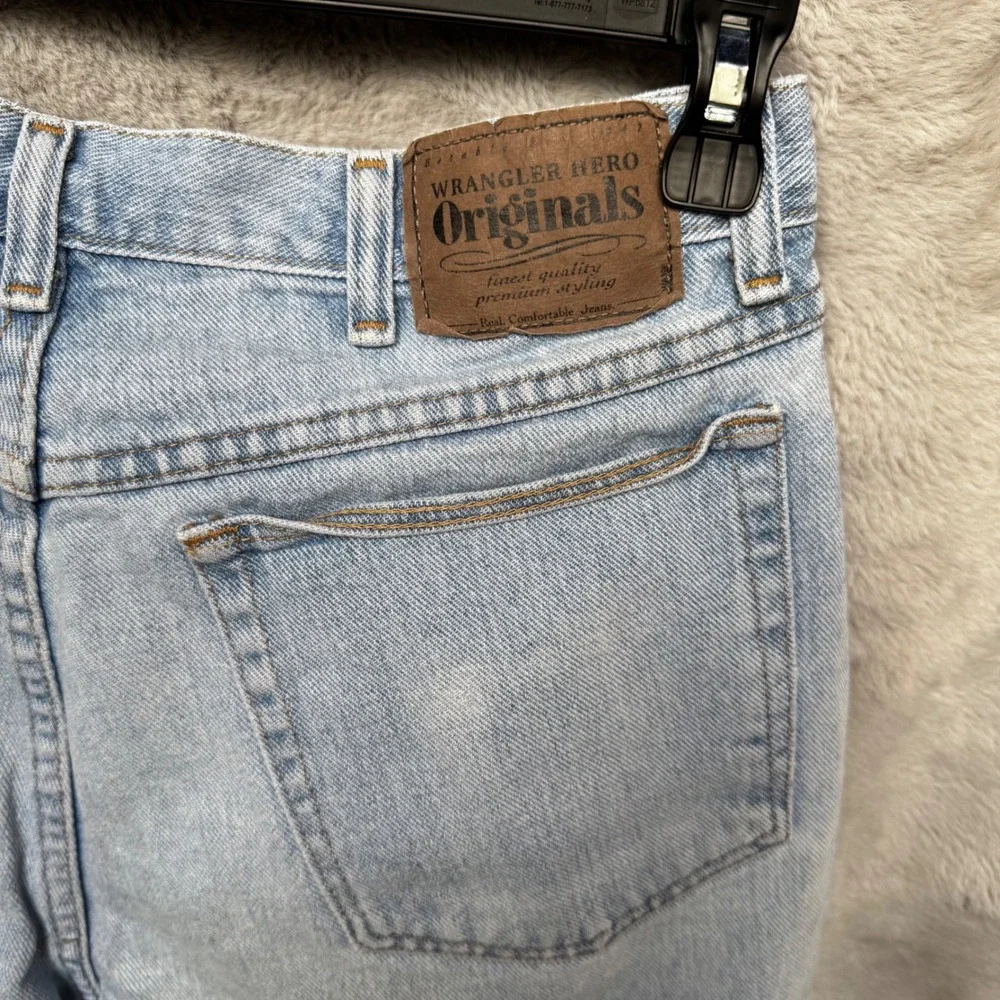 Wrangler Hero Originals Y2K‎ Light Wash Denim Jean Shorts Mens Size 36